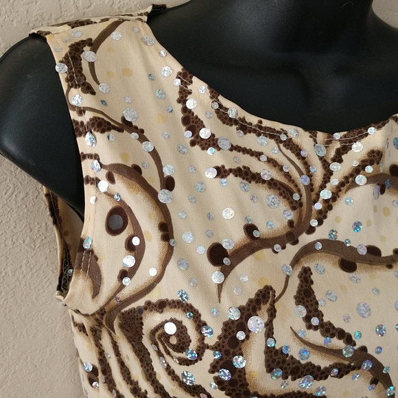 Rave Sparkle Dots & Swirls of Design Top - Picture 2 of 7